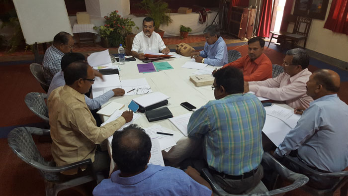 Mahavir (bottom right) during recent Teacher Training Workshop