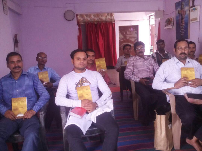 Seminar participants in Kanpur